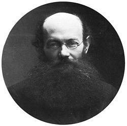 250px-Kropotkin Nadar.jpg